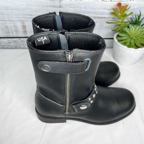 Women black Bilt Scarlet boots. - Picture 2 of 4